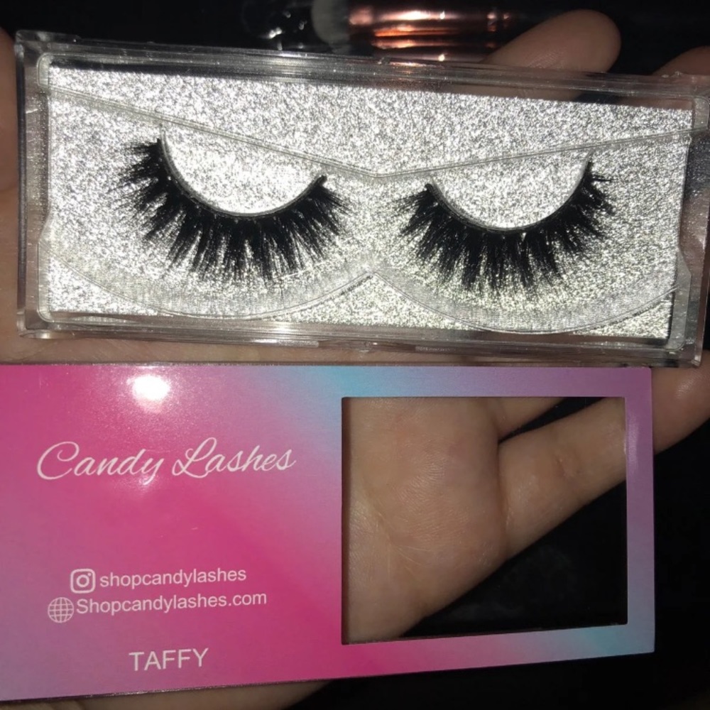 Candy lashes & Jackyy Luvv Lashes